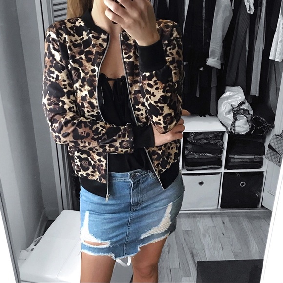 Jackets & Blazers - LAST 1✨Leopard Print Lightweight Bomber Jacket